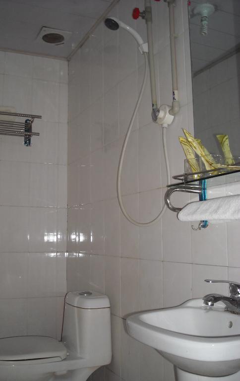 Huike Hotel Τζινάν Δωμάτιο φωτογραφία